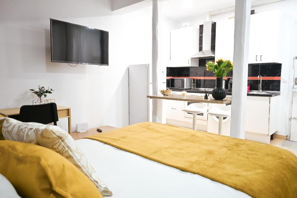 Agradable Apartamento Temporal De 1 Dormitorio En Madrid Pez30 Exterior foto