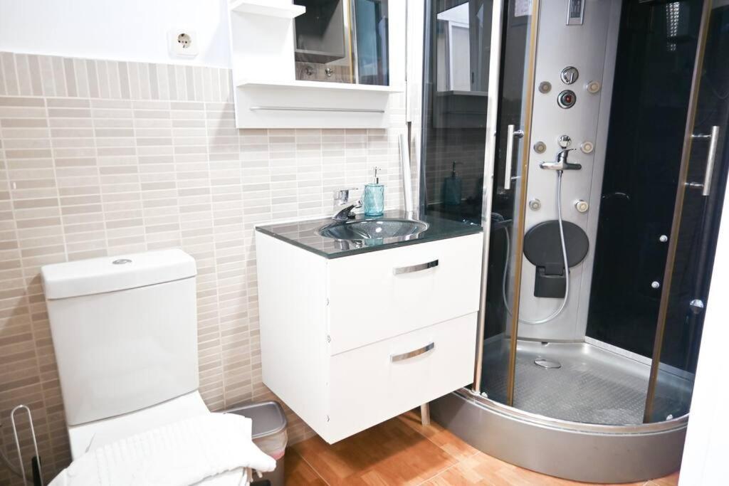 Agradable Apartamento Temporal De 1 Dormitorio En Madrid Pez30 Exterior foto